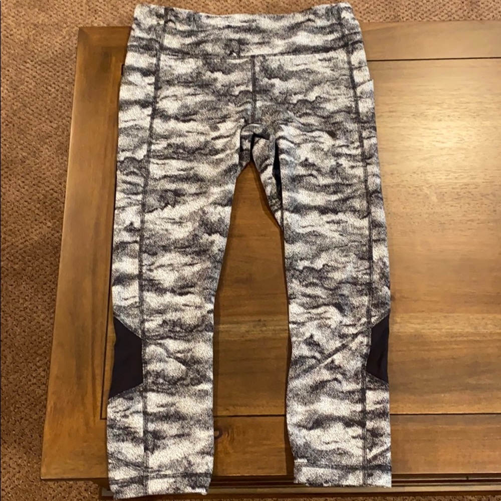 Lululemon Size size 8 capris